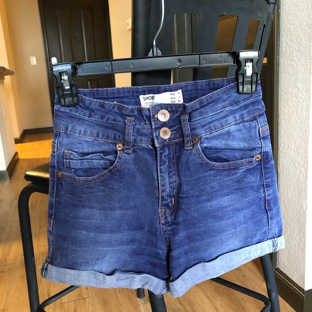 High-waisted jean shorts